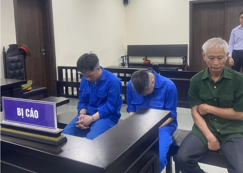 Các bị cáo tại tòa. Các bị cáo tại tòa.