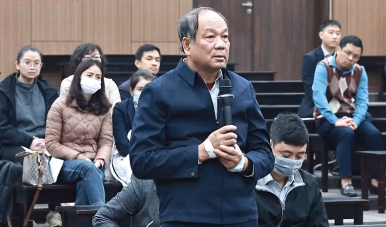 Cựu Bộ trưởng Mai Tiến Dũng được đề nghị hưởng án tù treo. Cựu Bộ trưởng Mai Tiến Dũng được đề nghị hưởng án tù treo.