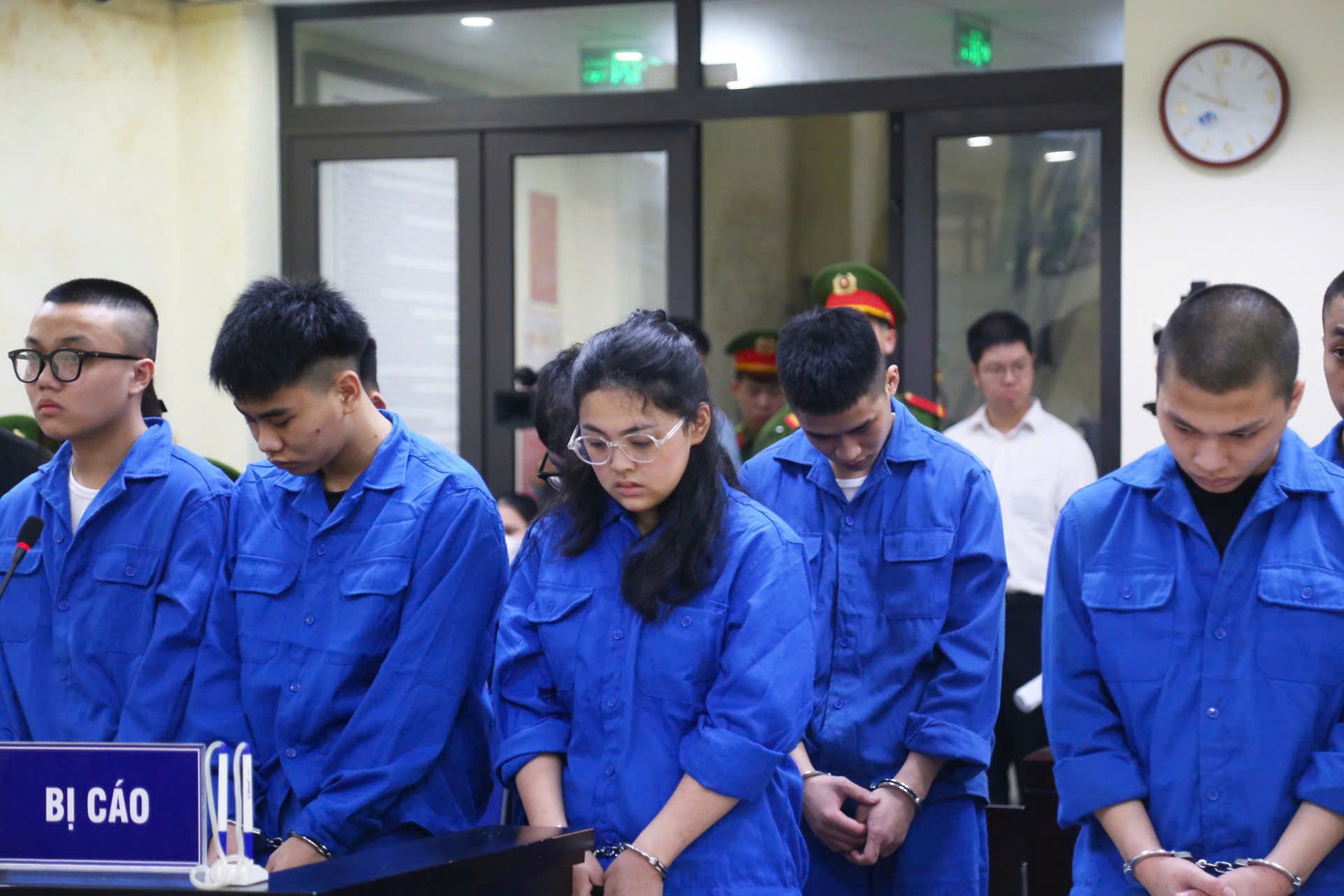 Nhóm bị cáo tại phiên tòa. Nhóm bị cáo tại phiên tòa.