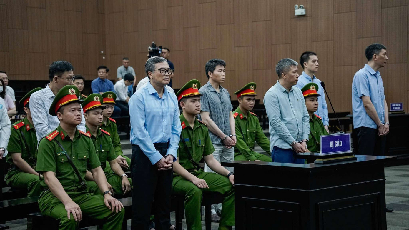 Các bị cáo tại phiên tòa.