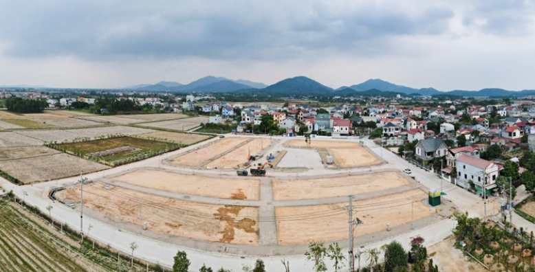 Khu đất đấu giá tại thôn Đông Lai, xã Quang Tiến, huyện Sóc Sơn. Khu đất đấu giá tại thôn Đông Lai, xã Quang Tiến, huyện Sóc Sơn.