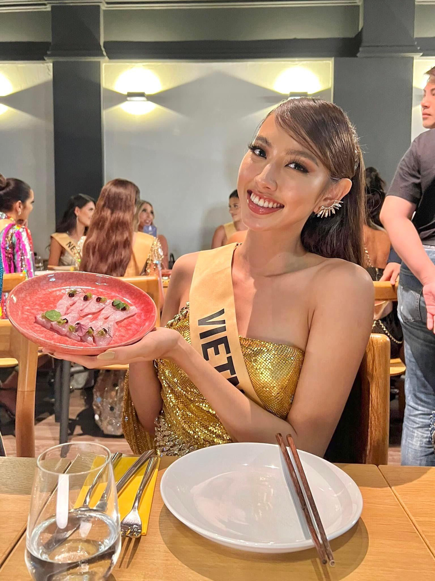 Thuỳ Tiên luôn tràn đầy năng lượng trong mỗi lần xuất hiện.