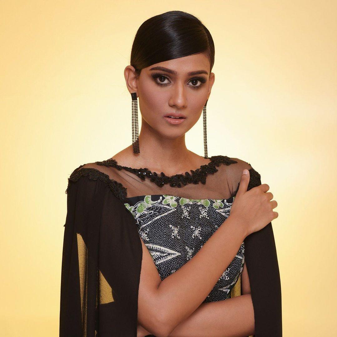 Lavanya 25 tuổi, là người gốc Ấn Độ, sở hữu chiều cao ấn tượng 1m75.