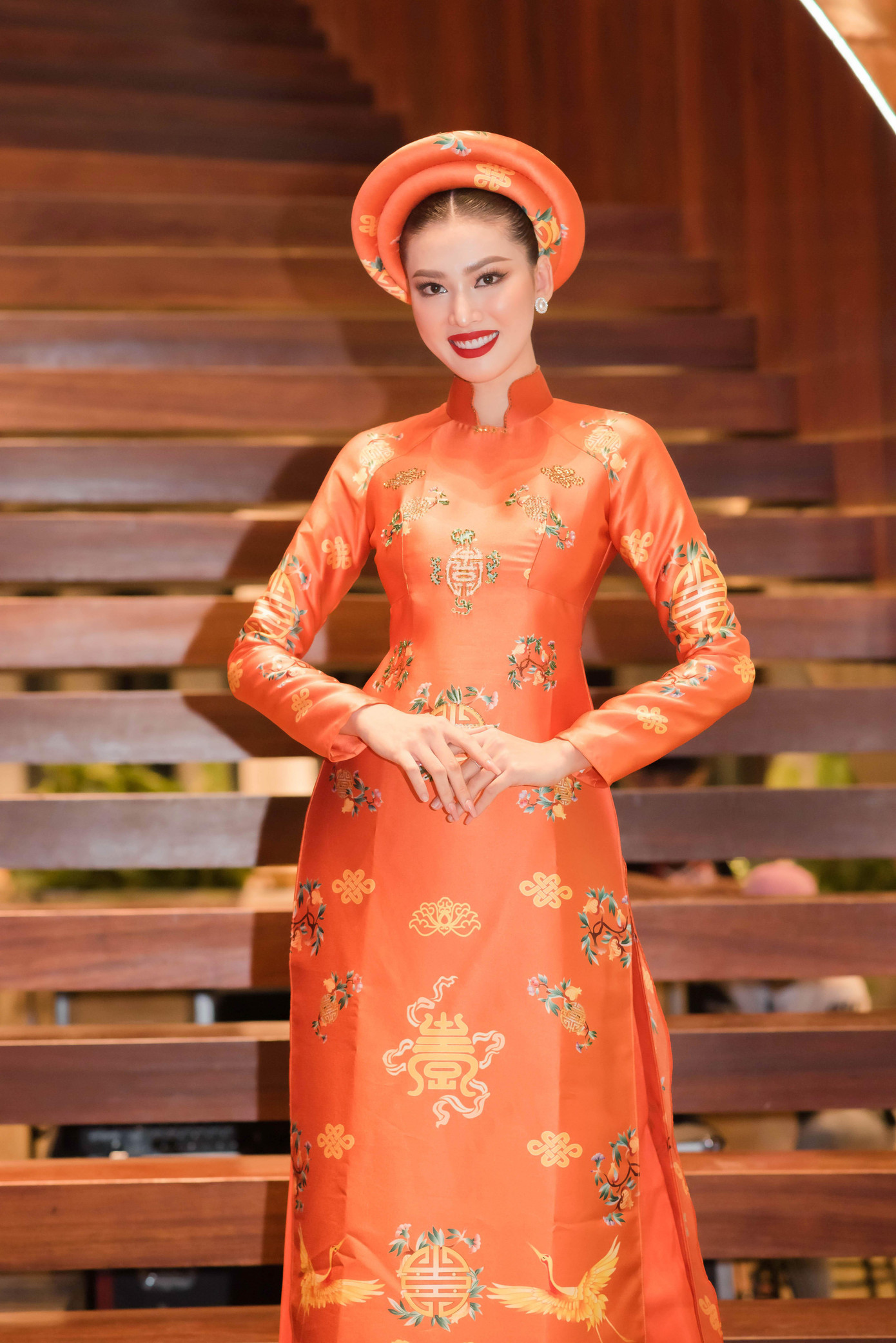 Xuất hiện tại LHP Việt Nam lần thứ 22, Á hậu Phương Anh đảm nhận nhiệm vụ công bố và trao giải Âm thanh xuất sắc, Á hậu Ngọc Thảo trao giải cho Quay phim xuất sắc.