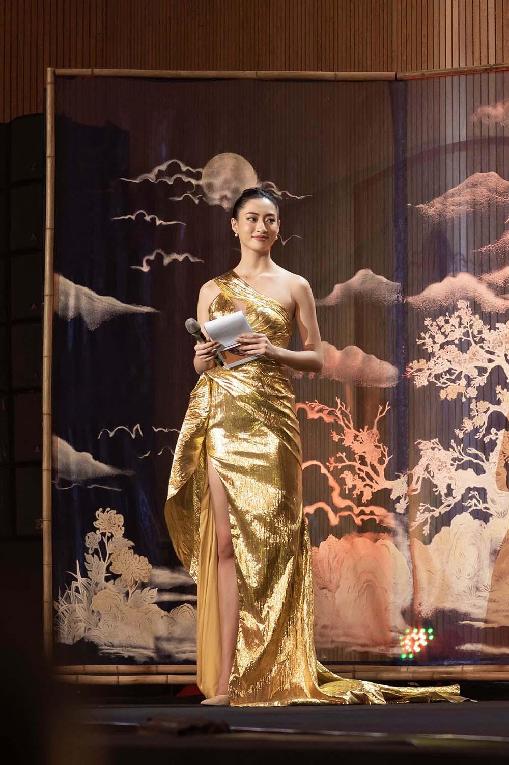 Tất bật với nhiều vai trò, Lương Thuỳ Linh chỉ ngủ vỏn vẹn 8 tiếng trong vòng 3 ngày.