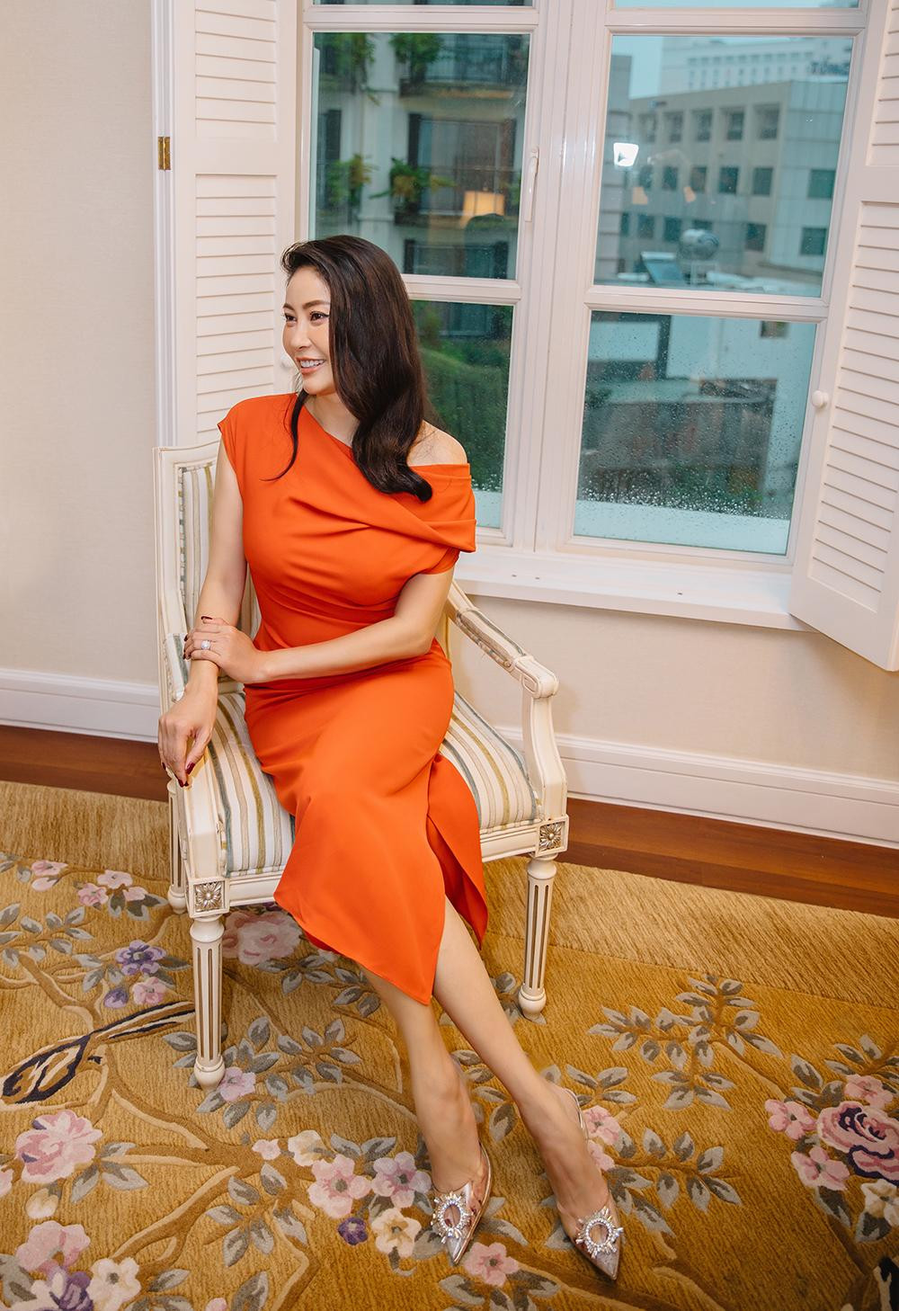 Trước đó, Hà Kiều Anh cũng đưa ba con sang Mỹ từ đầu tháng 6 thăm nhà ngoại, kết hợp đi chơi nhiều nơi.