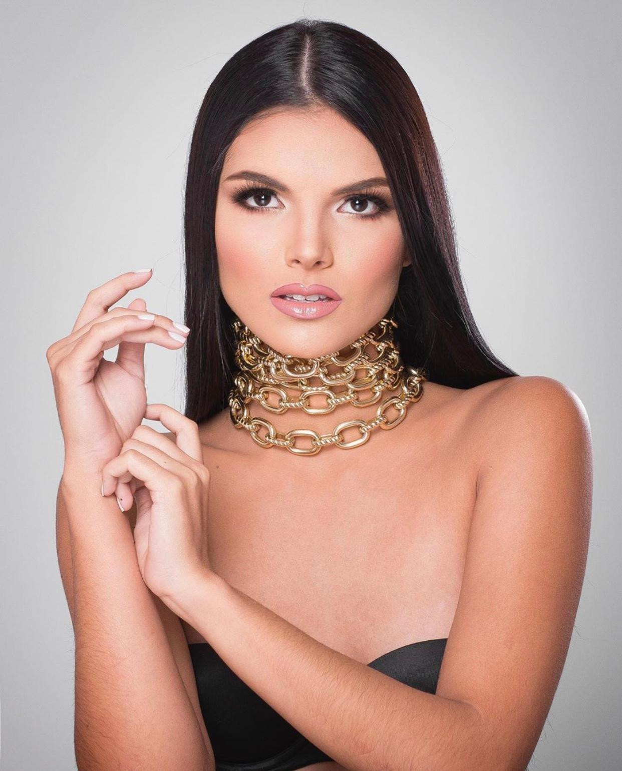 Sau vài ngày nhập cuộc, chuyên trang sắc đẹp uy tín Missosology đã đưa ra bảng bình chọn những thí sinh 'nặng ký' nhất tại cuộc thi Miss World 2021. Theo đó, mỹ nhân Venezuela đang được coi là ứng viên nặng ký cho chiếc vương miện.