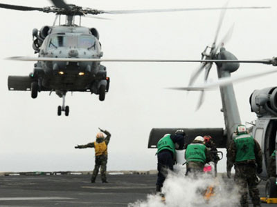 Máy bay trực thăng SH-60B của hải quân Mỹ 