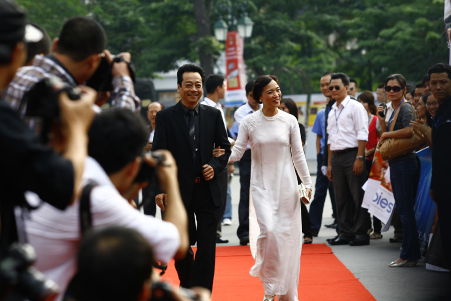 NSND Hoàng Dũng và NSND Lê Khanh