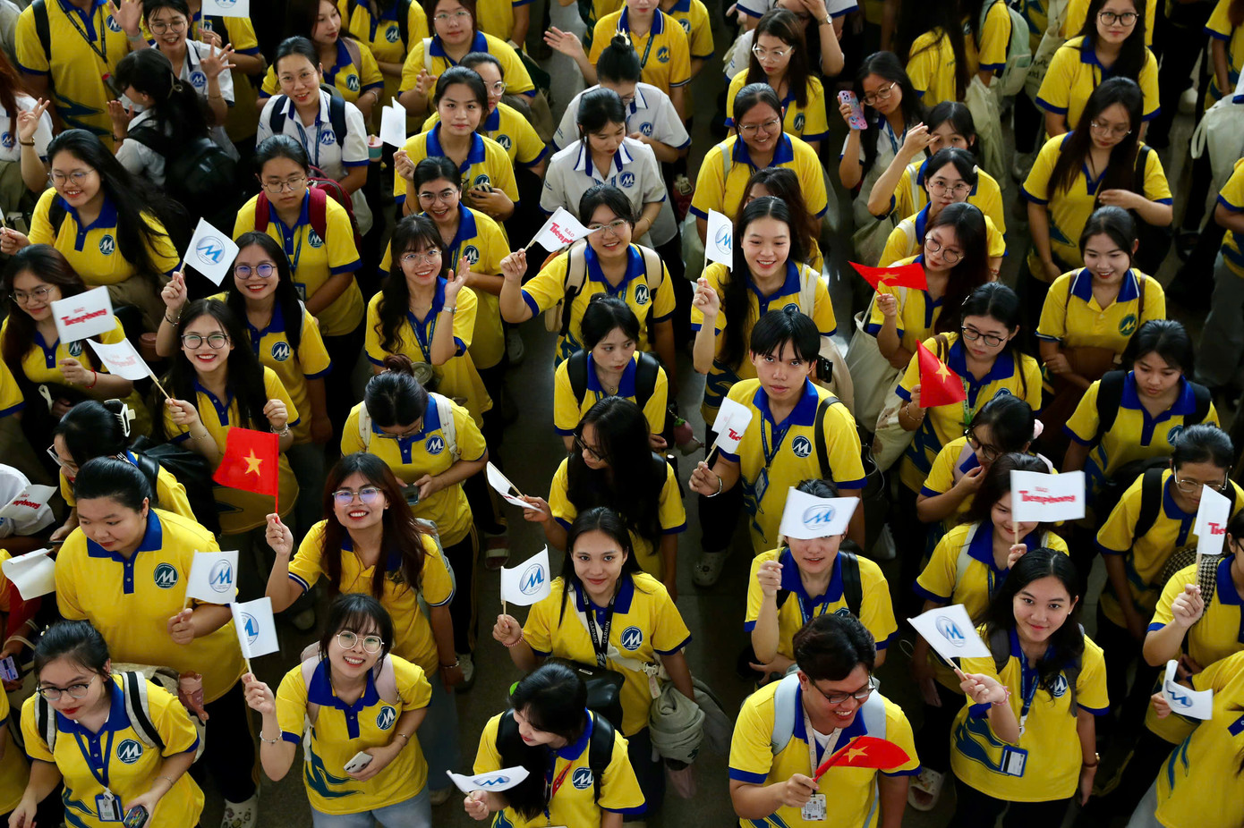 Không khí náo nức bao trùm khuôn viên Trường ĐH Tài chính – Marketing trong ngày đón người đẹp trở về. Ảnh: Duy Anh. Không khí náo nức bao trùm khuôn viên Trường ĐH Tài chính – Marketing trong ngày đón người đẹp trở về. Ảnh: Duy Anh.