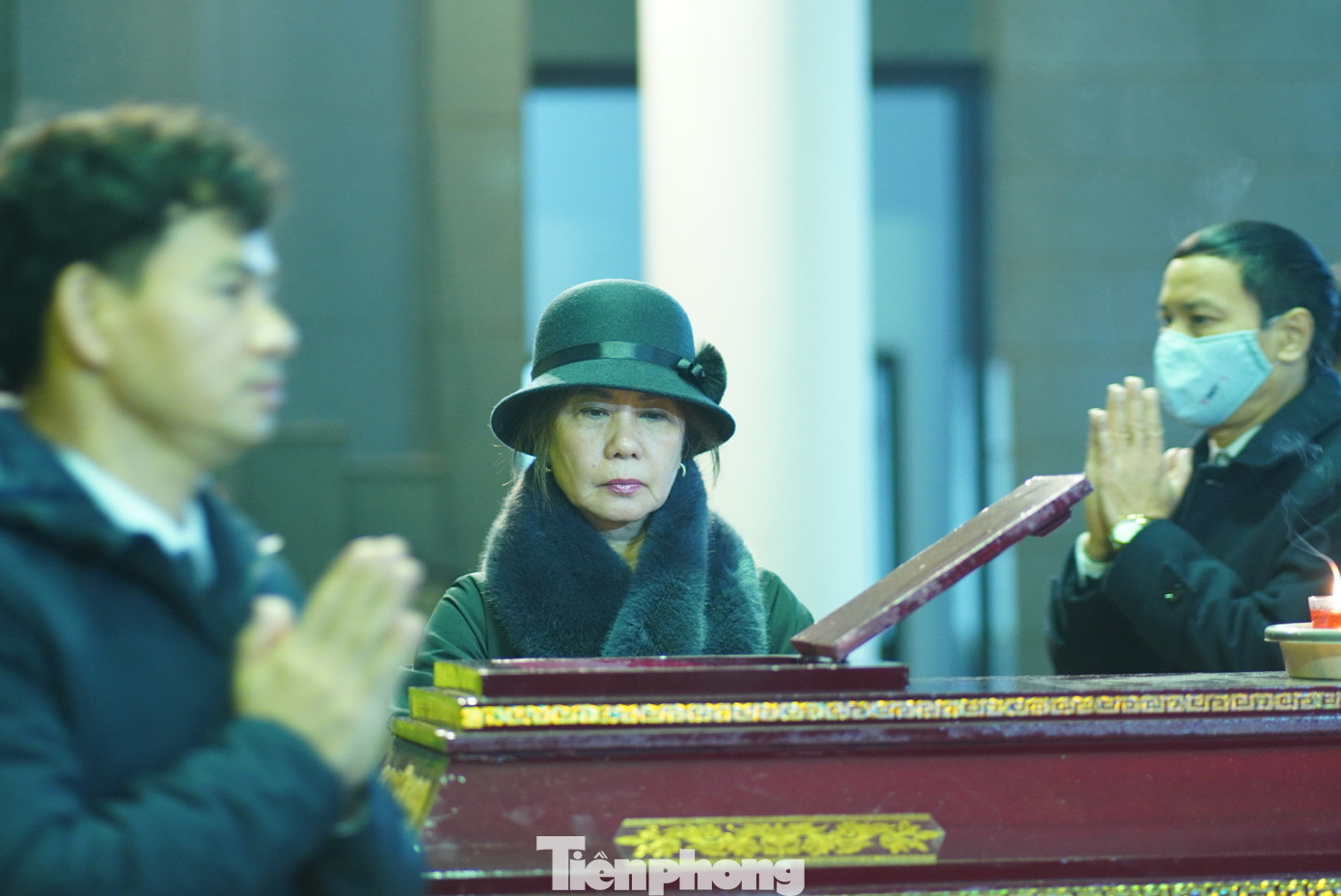 NSƯT Thu Hà có thời gian chứng kiến NSND Trần Tiến có nhiều vai diễn để đời ở Nhà hát Kịch Việt Nam. NSƯT Thu Hà đánh giá NSND Trần Tiến là nghệ sĩ vô cùng tài hoa. Ảnh: TRỌNG QUÂN.