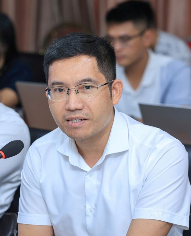 Ông Văn Hồng Tuân