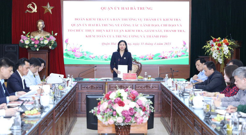 Phó Bí thư Thường trực Thành uỷ Hà Nội Nguyễn Thị Tuyến phát biểu tại buổi làm việc. Ảnh: PV