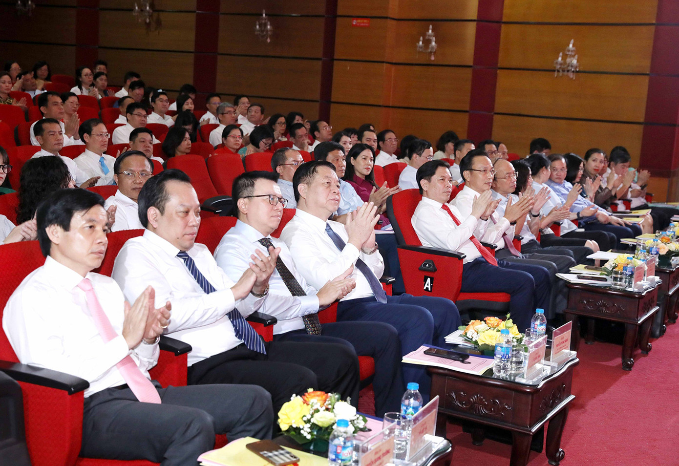 Các đại biểu dự hội nghị. Ảnh: PV.