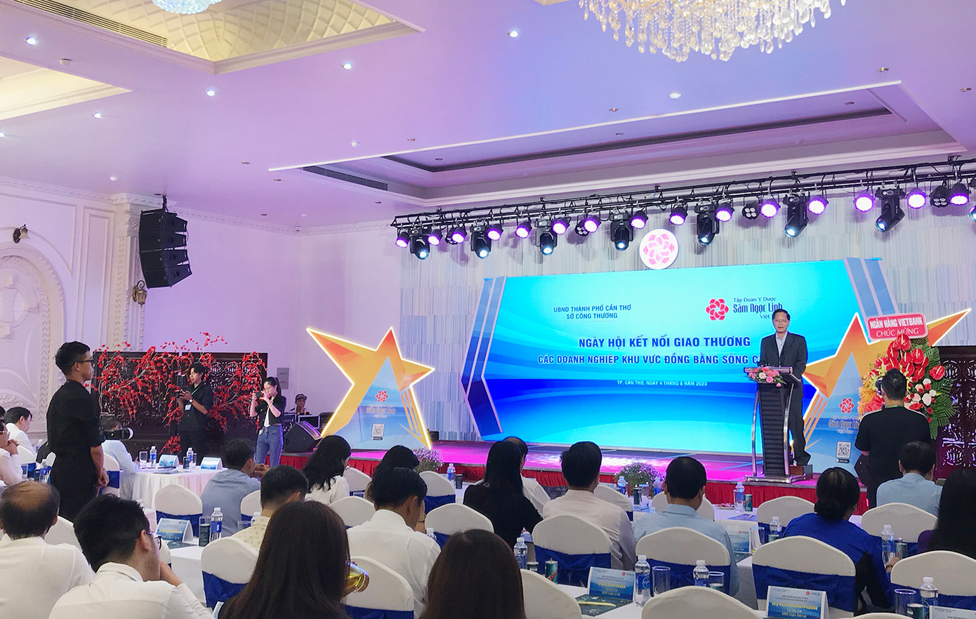 Đại diện lãnh đạo Sở Công Thương TP Cần Thơ phát biểu tại chương trình. Ảnh: PV.