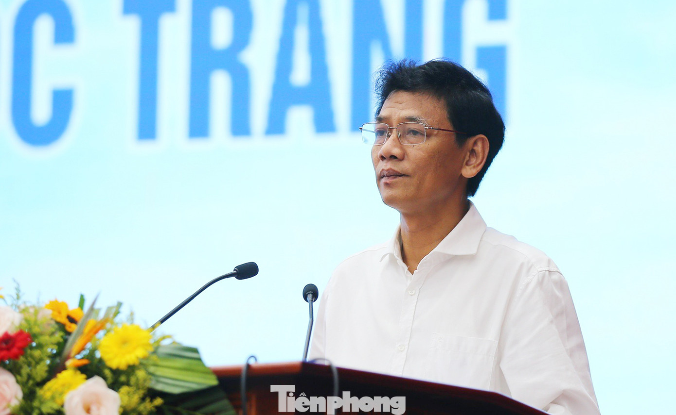 Bí thư Tỉnh uỷ Sóc Trăng Lâm Văn Mẫn phát biểu tại hội thảo. Ảnh: Nhật Huy.