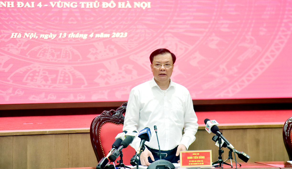 Bí thư Thành uỷ Hà Nội Đinh Tiến Dũng phát biểu tại hội nghị. Ảnh: PV. Bí thư Thành uỷ Hà Nội Đinh Tiến Dũng phát biểu tại hội nghị. Ảnh: PV.