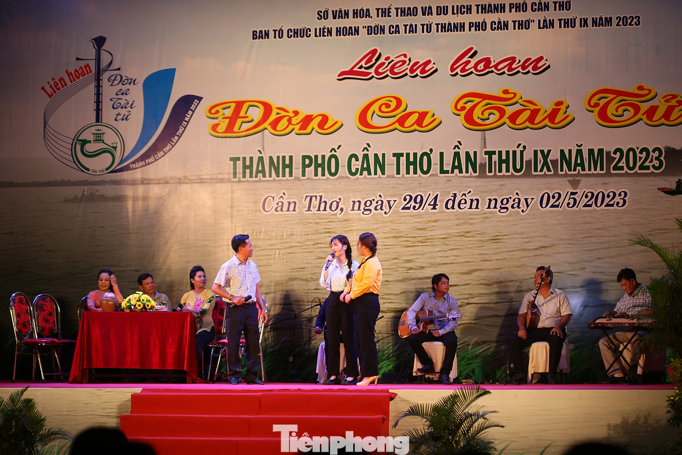 Phần thi của các đơn vị tại Liên hoan phải đảm bảo nhiều quy định của ban tổ chức về bài bản, bài ca, về bản vọng cổ, về dàn nhạc. Theo yêu cầu, mỗi đơn vị dự thi phải có 1 tiết mục viết lời mới về địa phương hoặc thành phố Cần Thơ. Đặc biệt, ban tổ chức khuyến khích mỗi đoàn có ít nhất 1 tài tử ca hoặc 1 tài tử đờn dưới 18 tuổi để thể hiện tính kế thừa.