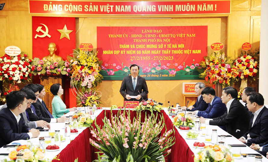 Bí thư Thành uỷ Hà Nội Đinh Tiến Dũng phát biểu tại hội nghị. Ảnh: PV