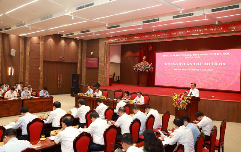 Bí thư Thành uỷ Hà Nội Đinh Tiến Dũng phát biểu tại hội nghị. Ảnh: PV.