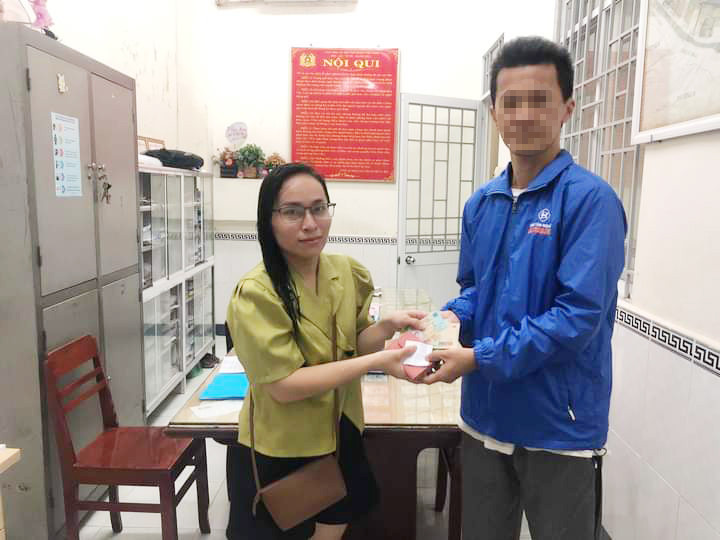 Ông T. trả lại tài sản cho người đánh rơi.