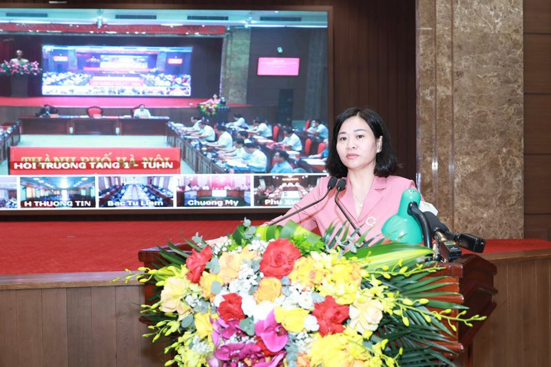 Phó Bí thư Thường trực Thành ủy Hà Nội Nguyễn Thị Tuyến phát biểu kết luận hội nghị. Ảnh: PV. Phó Bí thư Thường trực Thành ủy Hà Nội Nguyễn Thị Tuyến phát biểu kết luận hội nghị. Ảnh: PV.