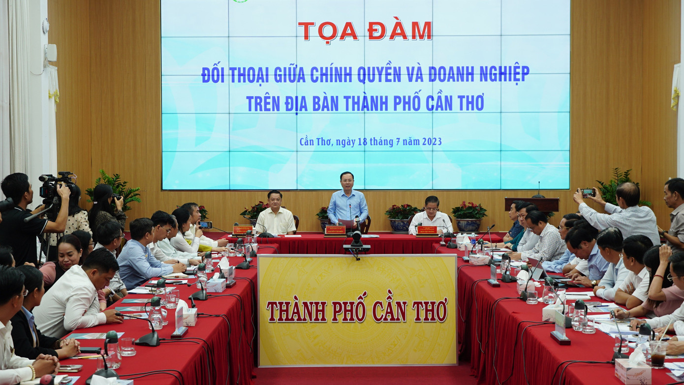 Toàn cảnh cuộc toạ đàm. Ảnh: PV. Toàn cảnh cuộc toạ đàm. Ảnh: PV.