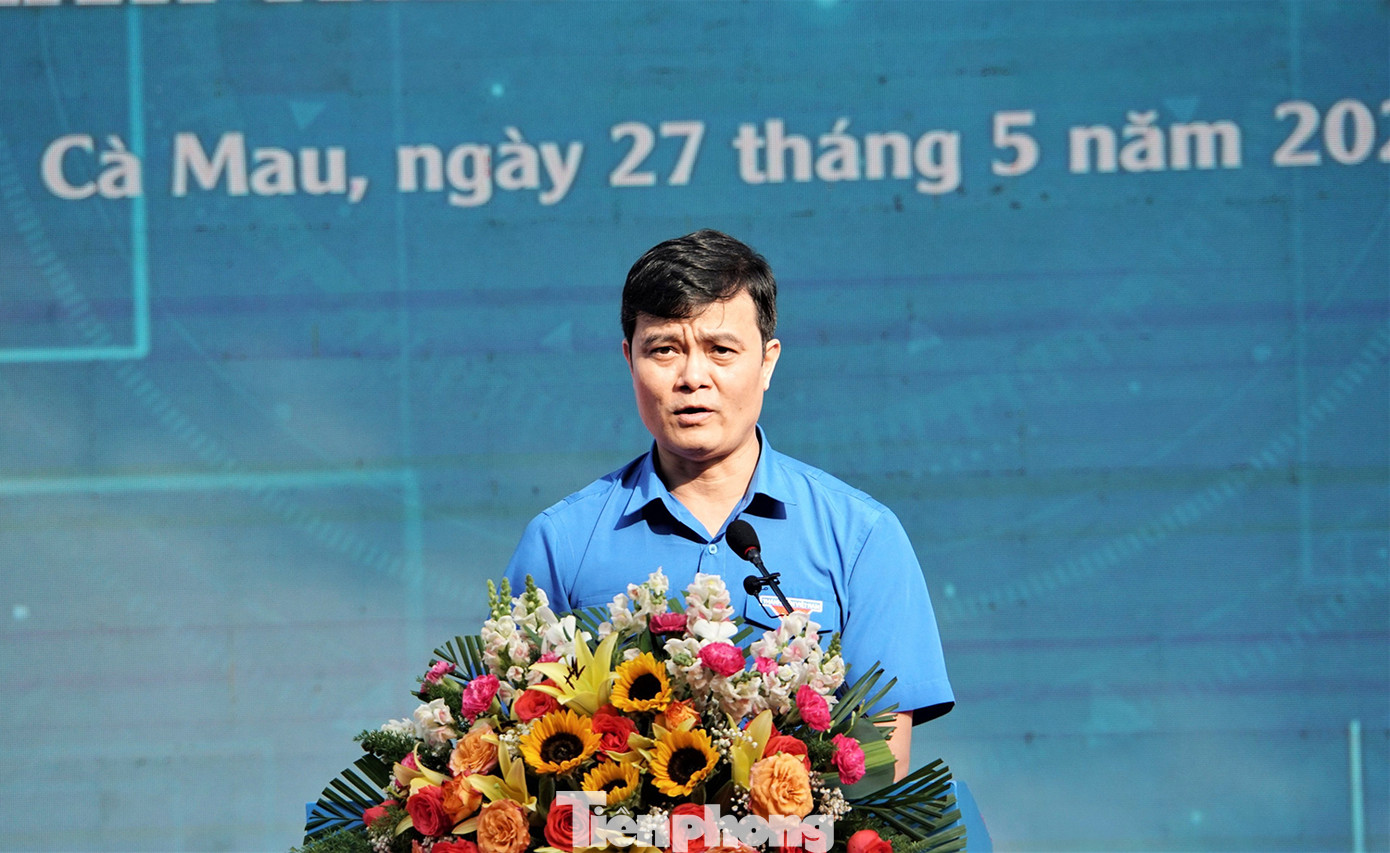 Bí thư thứ nhất T.Ư Đoàn Bùi Quang Huy phát biểu tại Lễ ra quân. (Ảnh: PV) Bí thư thứ nhất T.Ư Đoàn Bùi Quang Huy phát biểu tại Lễ ra quân. (Ảnh: PV)