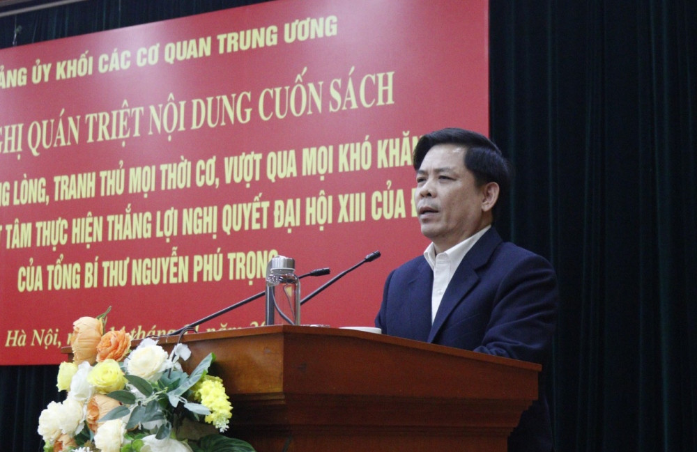 Bí thư Đảng uỷ Khối các cơ quan T.Ư Nguyễn Văn Thể phát biểu tại hội nghị. Ảnh: PV.