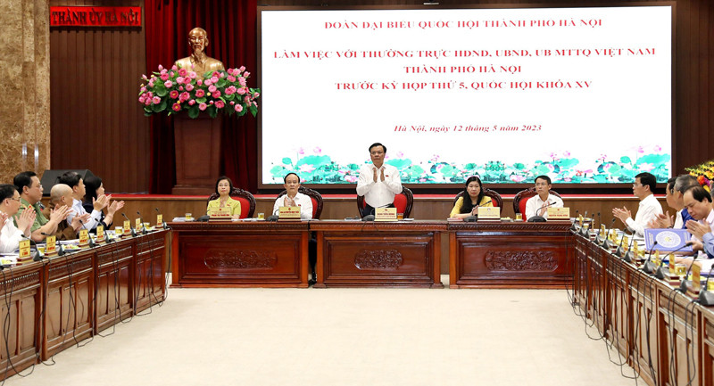 Đoàn ĐBQH thành phố Hà Nội vừa làm việc với Thường trực HĐND, UBND, Uỷ ban MTTQ thành phố Hà Nội trước Kỳ họp thứ Năm, Quốc hội khoá XV. Ảnh: PV Đoàn ĐBQH thành phố Hà Nội vừa làm việc với Thường trực HĐND, UBND, Uỷ ban MTTQ thành phố Hà Nội trước Kỳ họp thứ Năm, Quốc hội khoá XV. Ảnh: PV