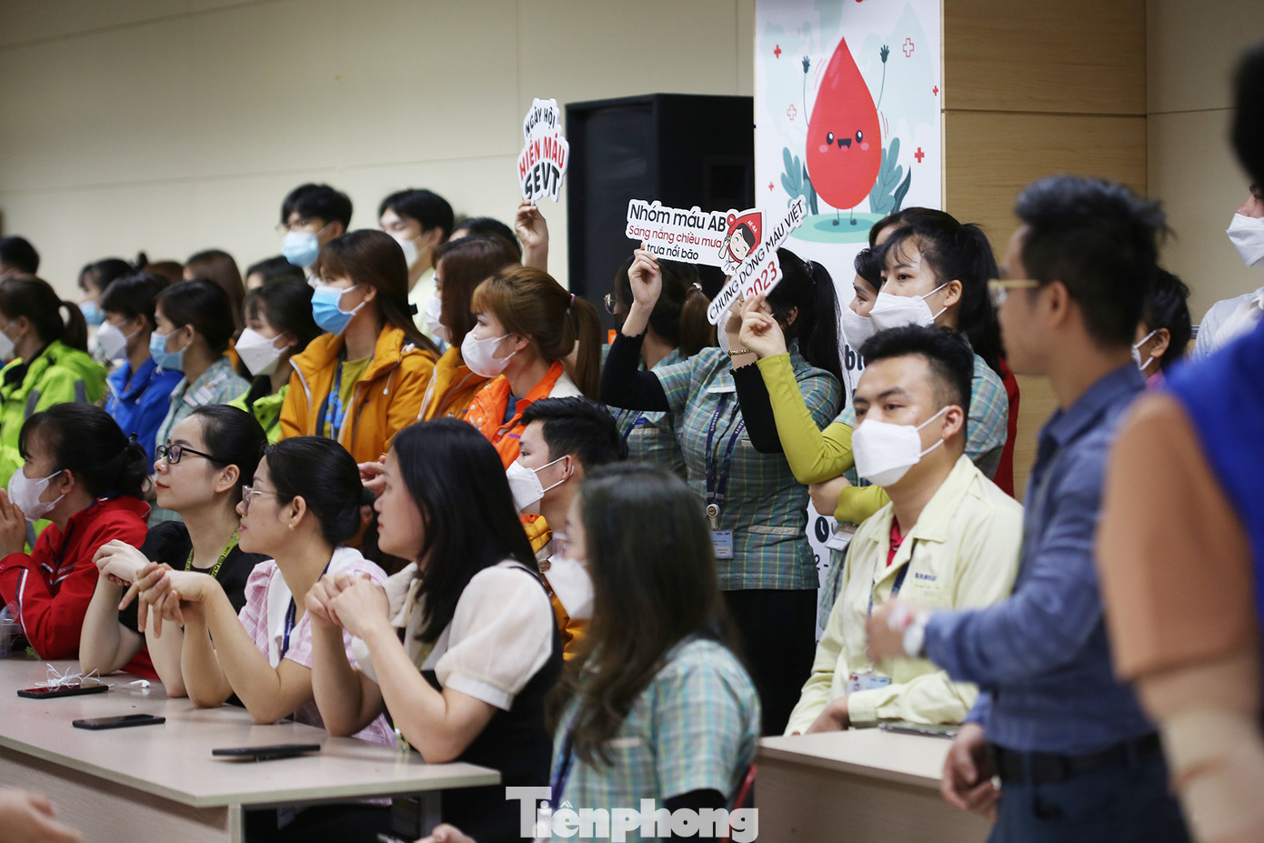 Không khí chương trình hiến máu tình nguyện tại Samsung Electronics Việt Nam Thái Nguyên với nhiều hoạt động sôi nổi.