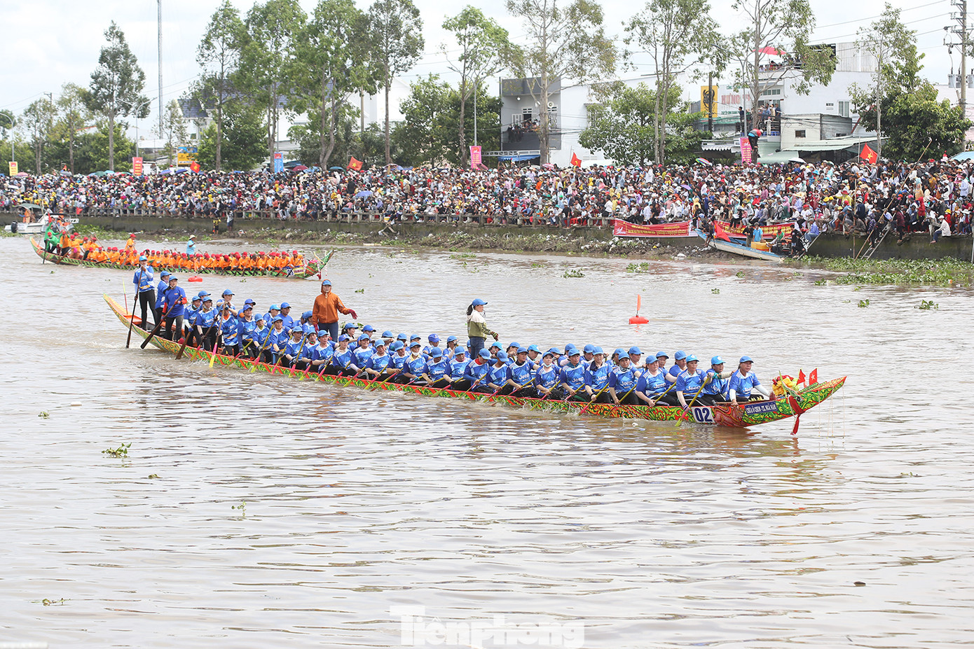 Những cuộc tranh tài gay cấn của các đội ghe Ngo trên dòng sông Maspero, thành phố Sóc Trăng. Ảnh: Trường Phong. Những cuộc tranh tài gay cấn của các đội ghe Ngo trên dòng sông Maspero, thành phố Sóc Trăng. Ảnh: Trường Phong.