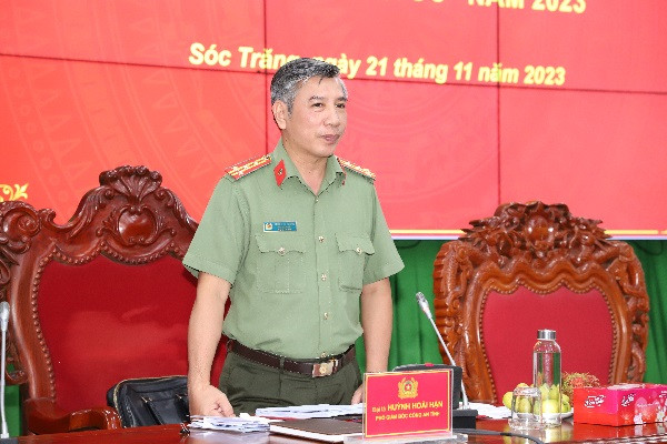 Công an tỉnh Sóc Trăng thông báo, Đại tá Huỳnh Hoài Hận - Phó giám đốc Công an tỉnh Sóc Trăng chỉ sử dụng số điện thoại 0913.33.xxx để liên hệ công tác. Các số điện thoại đối tượng lừa đảo sử dụng là giả mạo.