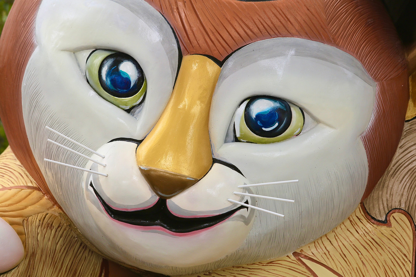 Nhưng một số du khách và người dân thấy phần tạo hình khuôn mặt của mèo không thực sự đẹp mắt. Ảnh: Duy Phạm