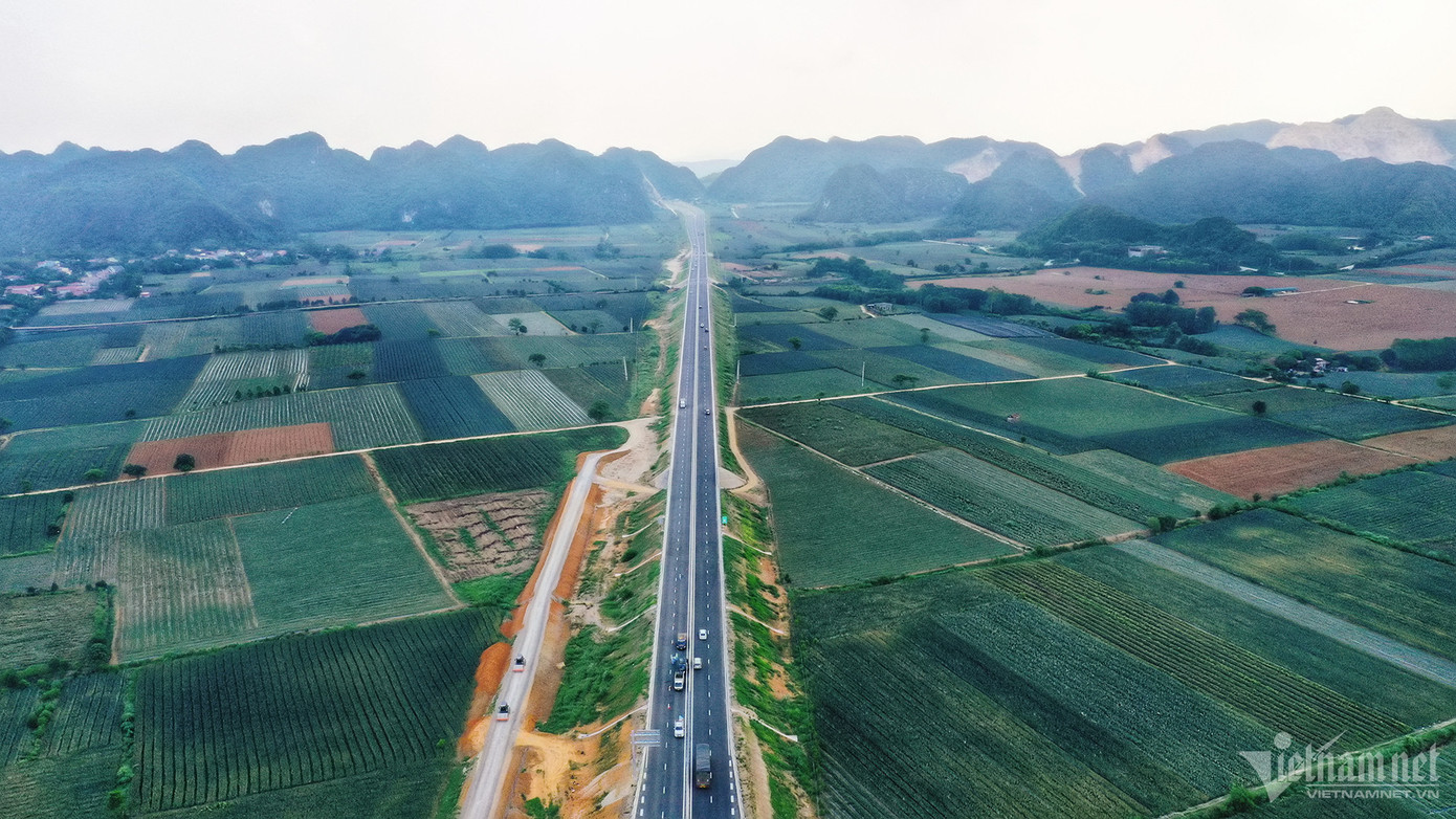 Dự án đi qua địa phận các huyện Yên Mô, Hoa Lư, TP Tam Điệp (Ninh Bình) và các huyện Hà Trung, Vĩnh Lộc, Yên Định, Thiệu Hóa, Đông Sơn, Triệu Sơn, Nông Cống, TP Thanh Hóa (Thanh Hóa).