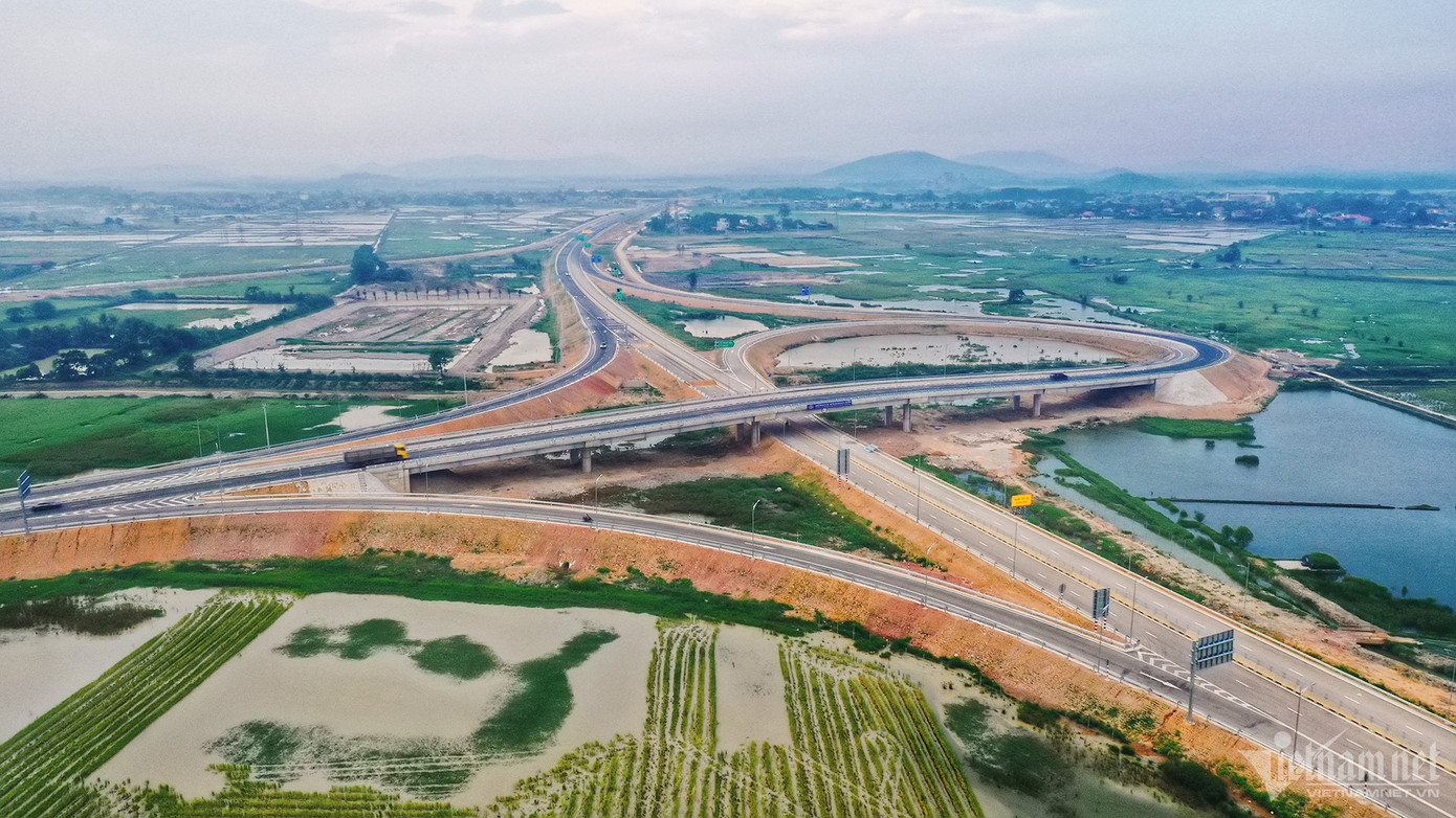 Hình ảnh điểm cuối dự án tại Km337+478,11 (trùng với điểm đầu Dự án thành phần đầu tư xây dựng đoạn QL45 - Nghi Sơn), thuộc địa phận huyện Nông Cống, tỉnh Thanh Hóa.