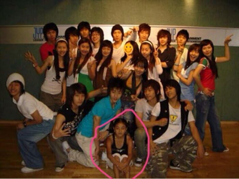 Các thực tập sinh vào thời điểm đó gồm các thành viên của Wonder Girls, 2PM và Miss A, những người vẫn chưa ra mắt, cũng như các cựu thực tập sinh của YG Entertainment như Kikwang của Highlight và CL của 2NE1. Các thực tập sinh vào thời điểm đó gồm các thành viên của Wonder Girls, 2PM và Miss A, những người vẫn chưa ra mắt, cũng như các cựu thực tập sinh của YG Entertainment như Kikwang của Highlight và CL của 2NE1.