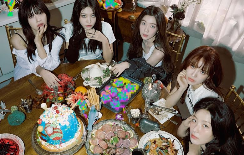 Red Velvet trong đợt quảng bá Birthday. Red Velvet trong đợt quảng bá Birthday.
