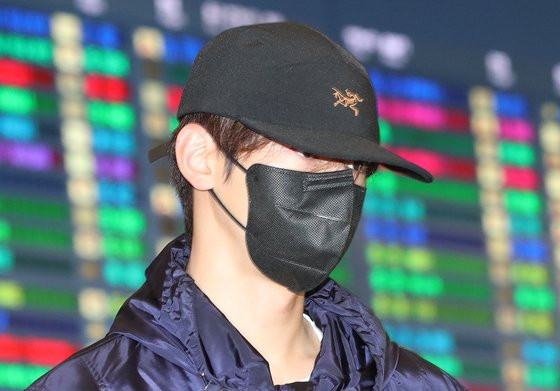 Cha Eun Woo, thành viên nhóm Astro, người đã đi Los Angeles vào tháng Mười năm ngoái để tham gia một sự kiện thương hiệu cũng cấp tốc trở về Hàn Quốc vào ngày 20/4, sau khi nghe tin buồn của thành viên Moon Bin... Sáng cùng ngày, hàng loạt các nghệ sĩ xứ Hàn như IU, Le Sserafim, Billlie… cũng lần lượt thông báo hủy lịch trình để gửi lời chia buồn đến sự ra đi của nam thành viên Astro. Cha Eun Woo, thành viên nhóm Astro, người đã đi Los Angeles vào tháng Mười năm ngoái để tham gia một sự kiện thương hiệu cũng cấp tốc trở về Hàn Quốc vào ngày 20/4, sau khi nghe tin buồn của thành viên Moon Bin... Sáng cùng ngày, hàng loạt các nghệ sĩ xứ Hàn như IU, Le Sserafim, Billlie… cũng lần lượt thông báo hủy lịch trình để gửi lời chia buồn đến sự ra đi của nam thành viên Astro.