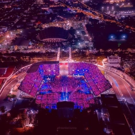 Với concert tại National Stadium, Singapore, nằm trong khuôn khổ tour diễn BORN PINK, BLACKPINK cũng đã mang về cho mình kỷ lục "concert châu Á có doanh thu cao nhất mọi thời đại", với 9,226 triệu USD. Với concert tại National Stadium, Singapore, nằm trong khuôn khổ tour diễn BORN PINK, BLACKPINK cũng đã mang về cho mình kỷ lục "concert châu Á có doanh thu cao nhất mọi thời đại", với 9,226 triệu USD.