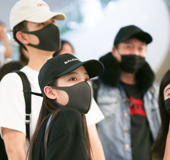 Âu Dương Na Na và Trần Phi Vũ bị bắt gặp đi du lịch cùng nhau tại Tam Á vào năm ngoái. Âu Dương Na Na và Trần Phi Vũ bị bắt gặp đi du lịch cùng nhau tại Tam Á vào năm ngoái.