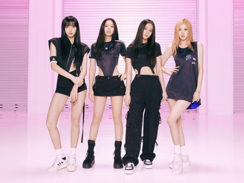 Cổ phiếu YG lập tức tăng 25% ngay sau khi BLACKPINK gia hạn hợp đồng 'hoạt động nhóm'.