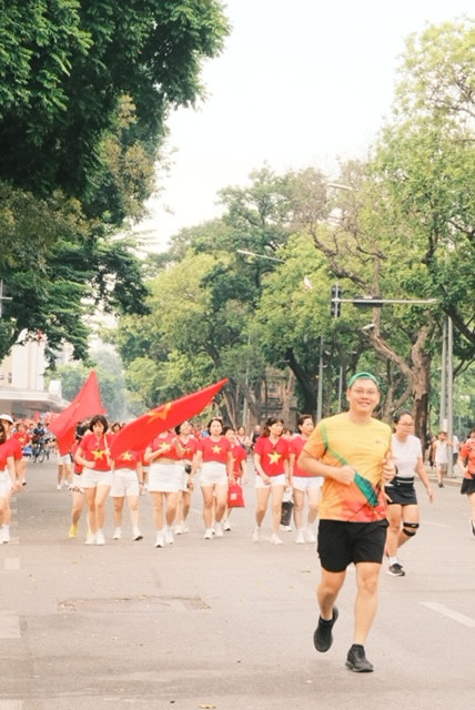 Với các bạn chỉ chinh phục cung đường 2,9km hoặc 9,2km để chào mừng Lễ Quốc khánh 2/9 thì Hồ Gươm luôn là sự lựa chọn lý tưởng.