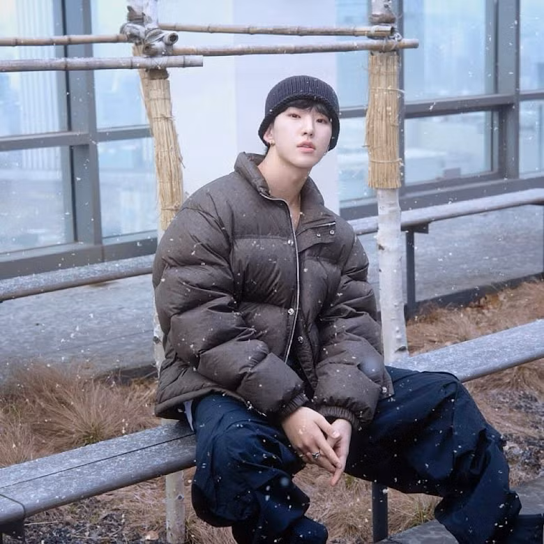 Hoshi.