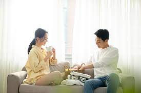 Người ta nói rằng, tình bạn là 'lời thú nhận dài nhất' của tình yêu. Khi hai người ở bên nhau, họ cần phải trân trọng nhau và giữ liên lạc với nhau. Tốt nhất là không để quá lâu mới gặp nhau, nếu không sẽ làm giảm đi sự nhiệt tình của hai người dành cho nhau. Nhất quyết liên lạc với nhau vài lần một tuần, dù vui hay buồn cũng không bao giờ rời xa nhau. Người ta nói rằng, tình bạn là 'lời thú nhận dài nhất' của tình yêu. Khi hai người ở bên nhau, họ cần phải trân trọng nhau và giữ liên lạc với nhau. Tốt nhất là không để quá lâu mới gặp nhau, nếu không sẽ làm giảm đi sự nhiệt tình của hai người dành cho nhau. Nhất quyết liên lạc với nhau vài lần một tuần, dù vui hay buồn cũng không bao giờ rời xa nhau.