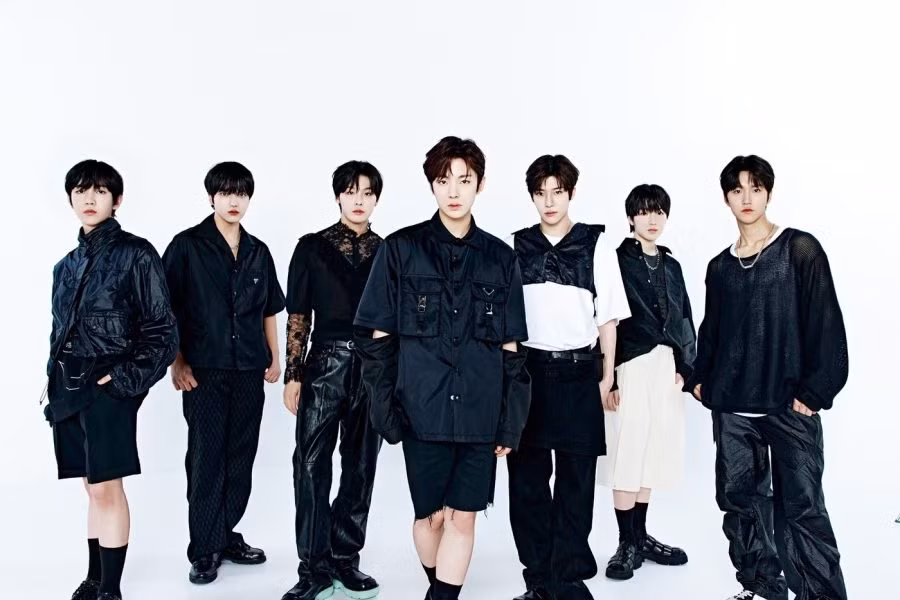 NCT New Team, còn được gọi là NCT Tokyo, sẽ tiếp tục hoạt động với sáu thành viên: Sion, Riku, Yushi, Daeyoung, Ryo và Sakuya. NCT New Team là nhóm nhỏ thứ năm của nhóm nhạc nam NCT trực thuộc SM Entertainment, được thành lập thông qua chương trình sống còn NCT Universe: LASTART. Đây cũng là nhóm được coi là sự bổ sung cuối cùng cho đội hình đa dạng của NCT.