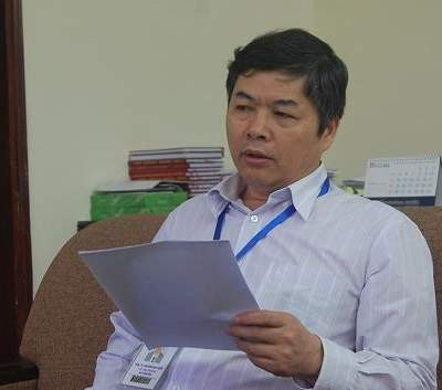 Ông nguyễn Như Hiển - Phó hiệu trưởng Trường đại học Kỹ thuật Công nghiệp Thái Nguyên cho rằng “nếu không sớm ổn định tình hình sẽ ảnh hưởng đến mùa tuyển sinh sắp tới”. 