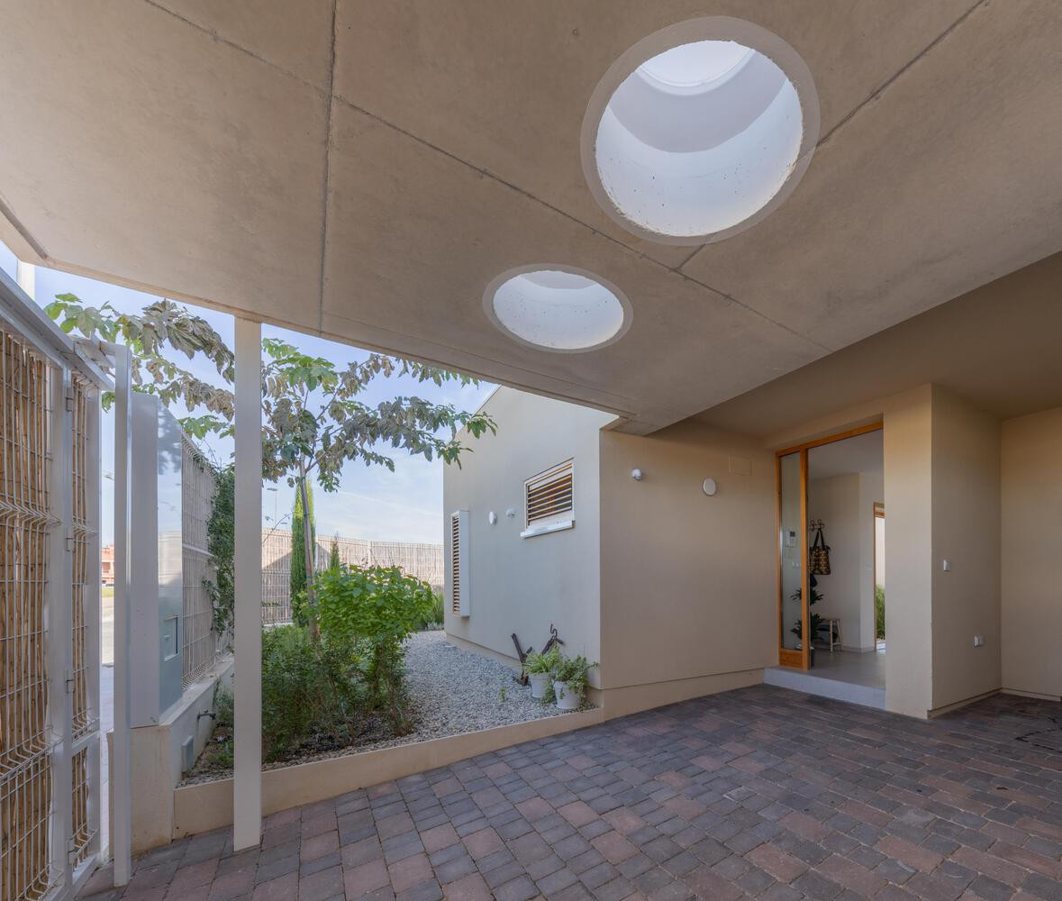 Mọi chi tiết đều phản ánh mong muốn của KTS và gia chủ về môi trường sống lành mạnh và bền vững. Mọi chi tiết đều phản ánh mong muốn của KTS và gia chủ về môi trường sống lành mạnh và bền vững.