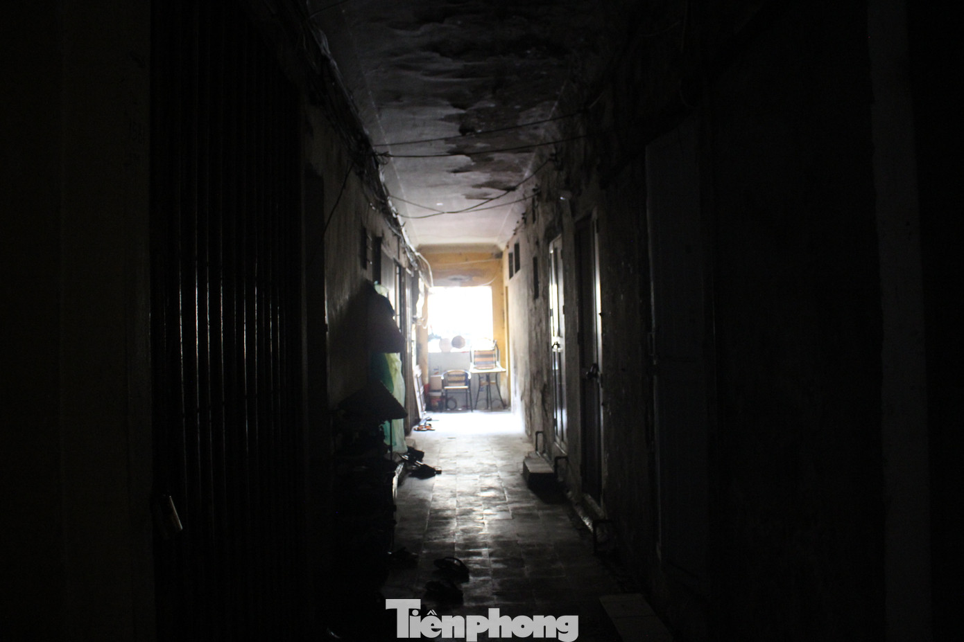 Hiện nay, Sở Kế hoạch và Đầu tư và Sở Xây dựng đang phối hợp triển khai. UBND quận Hai Bà Trưng đang tiếp tục tổ chức khảo sát, xác định số liệu hiện trạng, kiểm định các nhà chung cư còn lại tại KTT Nguyễn Công Trứ để triển khai theo quy định. Hiện nay, Sở Kế hoạch và Đầu tư và Sở Xây dựng đang phối hợp triển khai. UBND quận Hai Bà Trưng đang tiếp tục tổ chức khảo sát, xác định số liệu hiện trạng, kiểm định các nhà chung cư còn lại tại KTT Nguyễn Công Trứ để triển khai theo quy định.