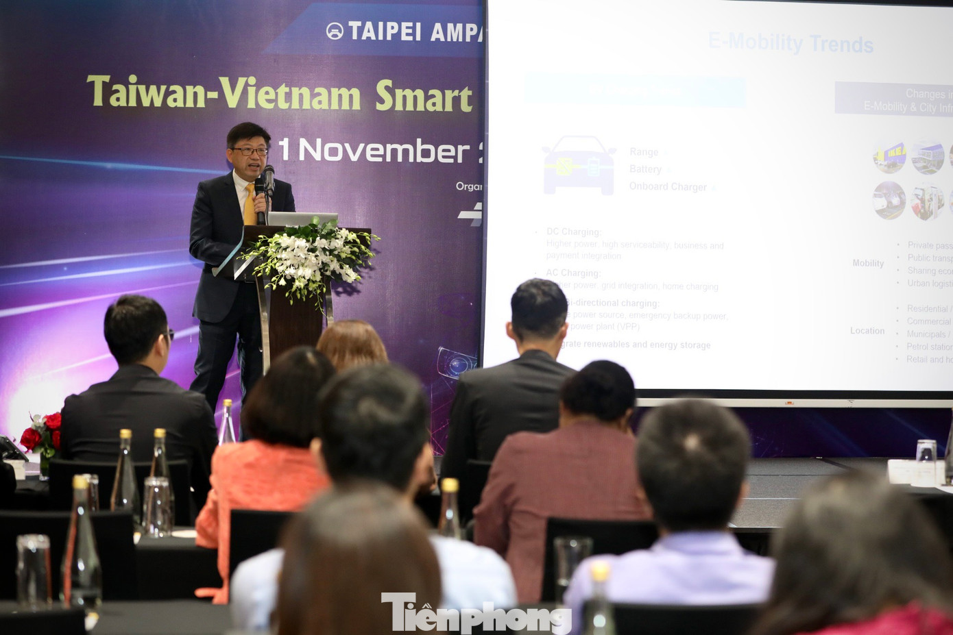 Các diễn giả tại Hội thảo "Kết nối Ngành Công nghiệp Di chuyển Thông minh" đã đưa ra những xu hướng quan trọng trong cơ sở hạ tầng sạc xe điện trên toàn cầu,